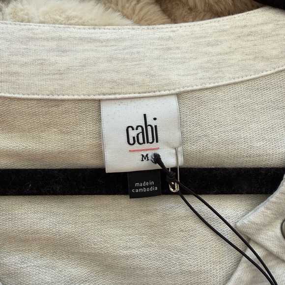 CAbi 6119 snap shoulder Long Sleeve Top (color dove) NWT - Picture 5 of 5